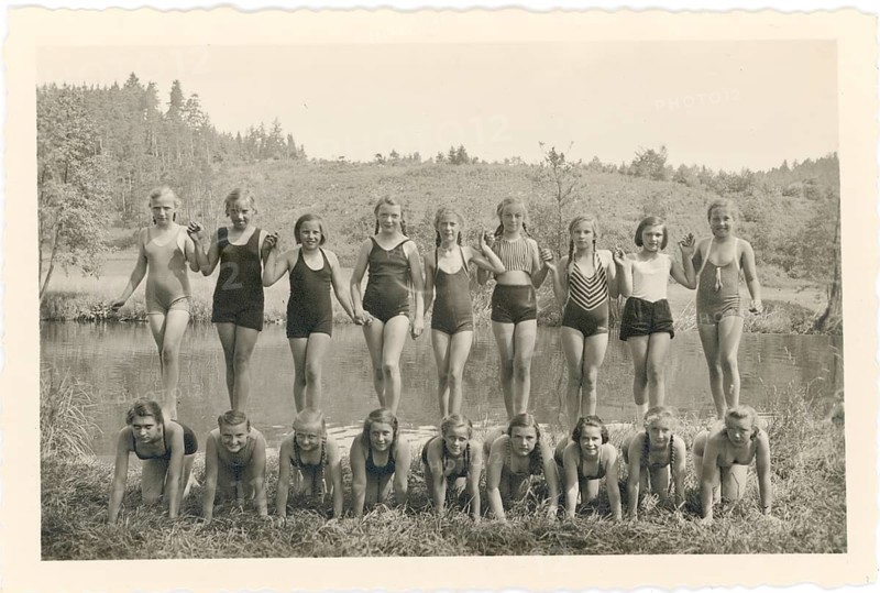 Bathing, swimwear, leisure, summer, girls in bathing suits posing together in two rows at a lake, fun, around 1928