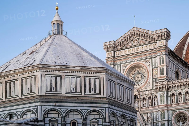 Baptistery, Cathedral of Santa Maria del Fiore, Cathedral, Duomo by Filippo Brunelleschi, UNESCO World Heritage Site, Old Town, Florence, Tuscany, Italy