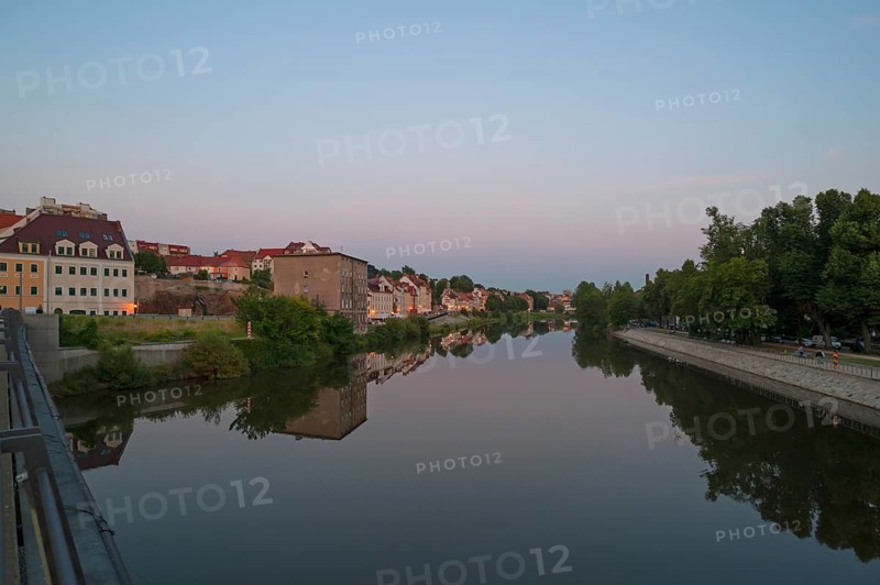 View from the Old Town Bridge of the Polish town of Görlitz Zgorzelec in the evening, as a border line the Neisse, Görlitz, Upper Lusatia, Saxony, Germany