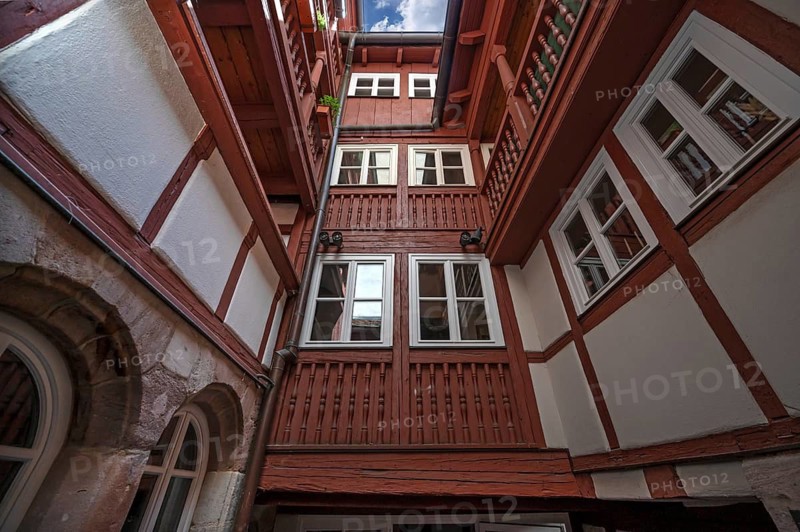 Restored, historic courtyard in the old town, Nuremberg, Middle Franconia, Bavaria, Germany