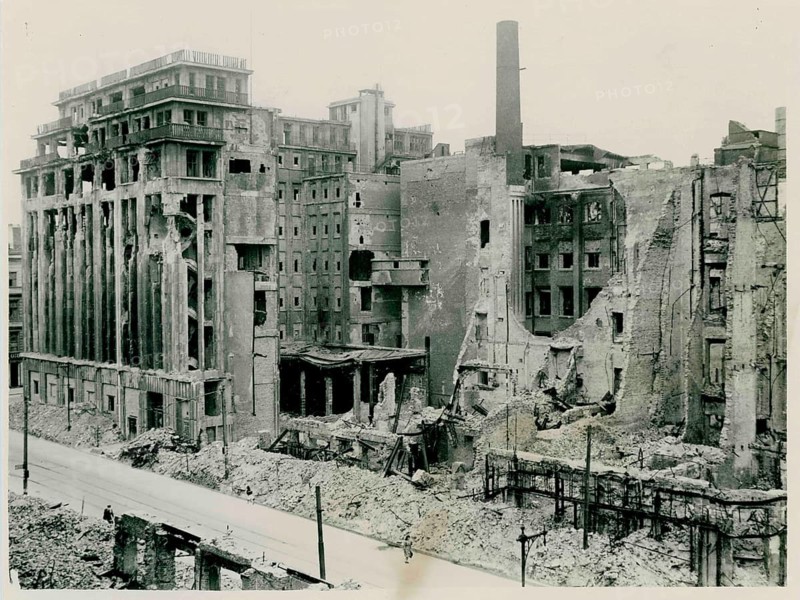 Scherl House, Jerusalemer Str., Kochstr. Berlin, end of war, World War II, newspaper district, A heavily damaged district with overgrown ruins and consequences of war, 1945, Martin Badekow