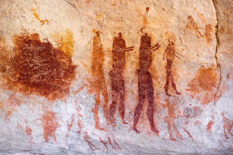 Prehistoric animal depictions, ancient rock carving of the San, indigenous people of South Africa, Seville Rock Art Trail, Cedar Mountains, Clanwilliam, Western Cape, Republic of South Africa