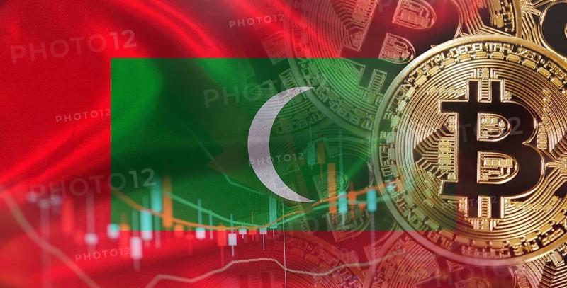 Bitcoin cryptocurrency with Maldivian flag. Investors in Blockchain Technology with Maldives flag background