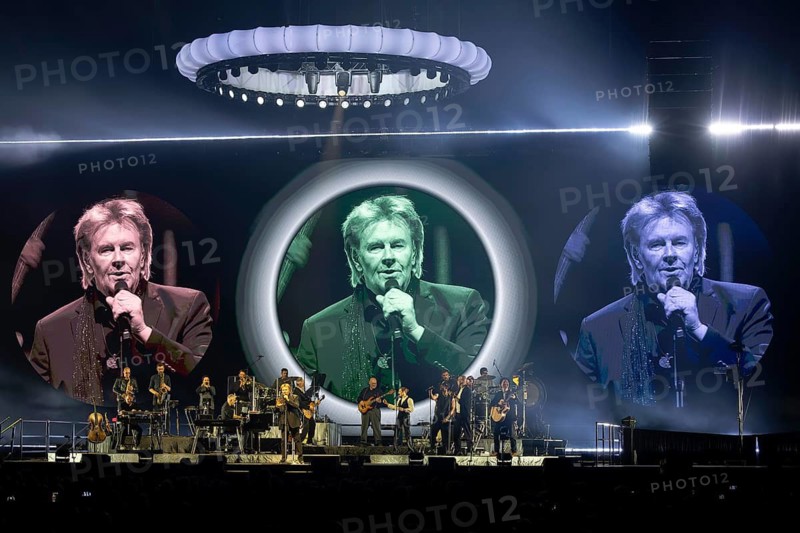 Howard Carpendale singer, pop, folk music, my farewell tour, live on 16.04.2026, Uber Arena, Berlin, Germany < english> Howard Carpendale, singer, pop, folk music, my farewell tour, live on April 16th, 2026, Uber Arena, Berlin, Germany