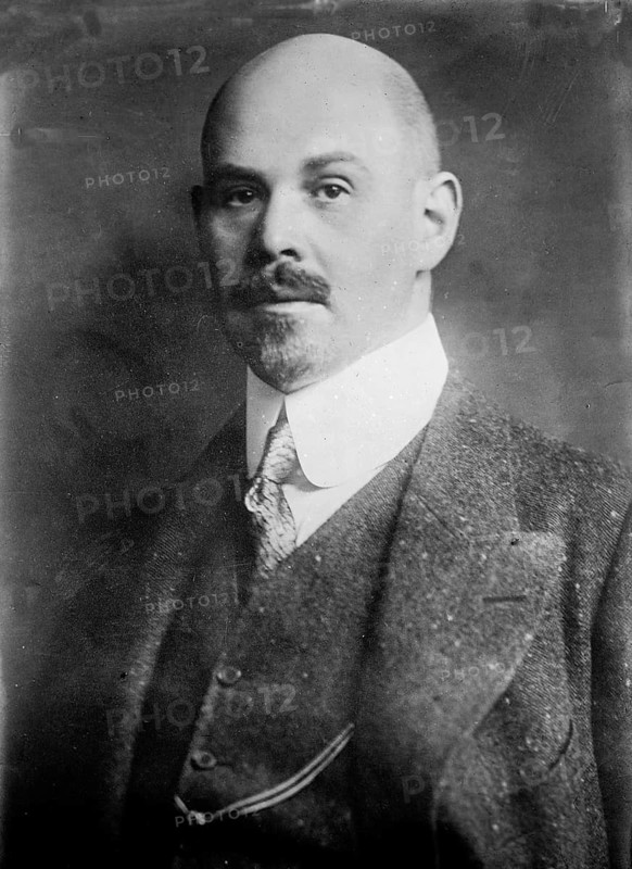 Walther Rathenau, portrait by an unknown photographer from 1913, Germany Walther Rathenau (29 September 1867, Berlin - 24 June 1922, Berlin) was a German politician of the DDP party, writer and important industrialist of Jewish descent. A quote from Walther Rathenau describes very well the anti-Semitic mood and reality that was also omnipresent in the German Empire and influenced the lives of Jewish fellow citizens: 'In the youthful years of every German Jew there is a painful moment that he remembers for the rest of his life: when he realises for the first time that he has entered the world as a second-class citizen and that no amount of ability or merit can free him from this position. Yet despite all his disadvantages, Walther Rathenau was a very successful man. Business was the area in which he had the greatest possible opportunities for development. He developed pioneering electrochemical processes and was the founder of the M