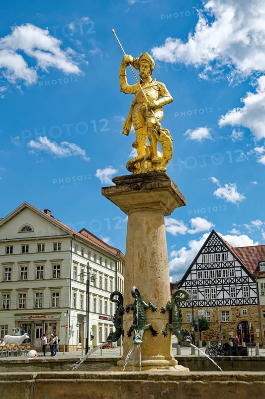 Georgsbrunnen am Marktplatz, Stadtheiliger Sankt Georg, Eisenach, Thuringian Forest, Thuringia, Germany