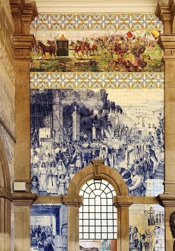 Porto Sao Bento railway station, entrance hall with azulejos designed by artist Jorge Colaço, old town, UNESCO World Heritage Site, Porto, Portugal