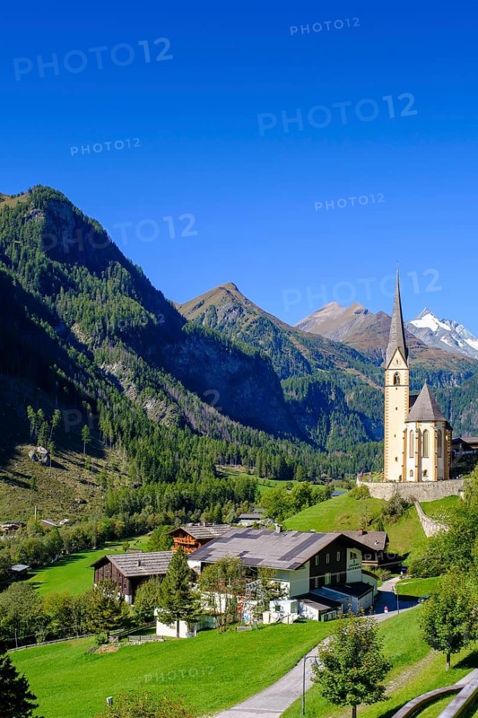 Pfarrkirche Heiligenblut St. Vinzenz, Heiligenblut, Mölltal, Grossglockner, Carinthia, Austria
