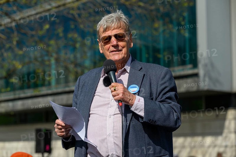 Prof. Eicke R. Weber talks about Fridays for Future at International Climate Strike, advertisement on the left: Take a stand!. CDU headquarters Berlin, 24.04.2026