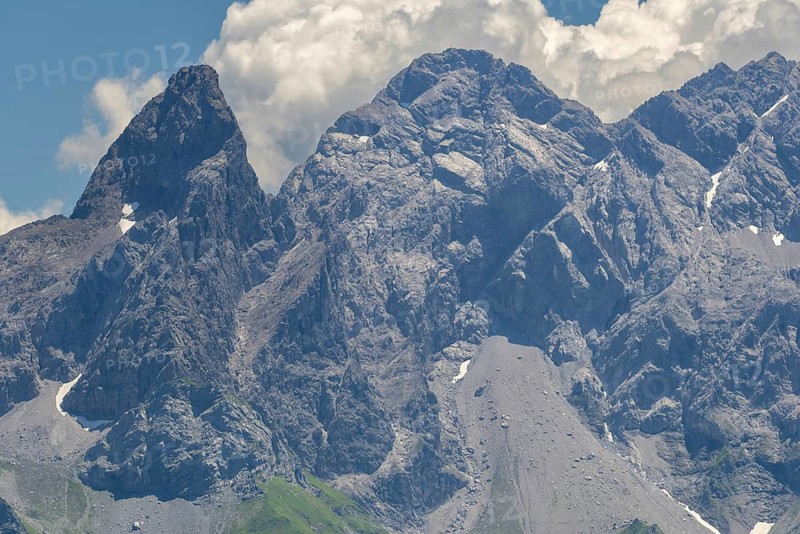 Mountain panorama from Fellhorn 2037 m, to the Allgäu main ridge with Trettachspitze 2595 m, Mädelegabel 2645 m, and Bockkarkopf 2609 m, Allgäu, Bavaria, Germany