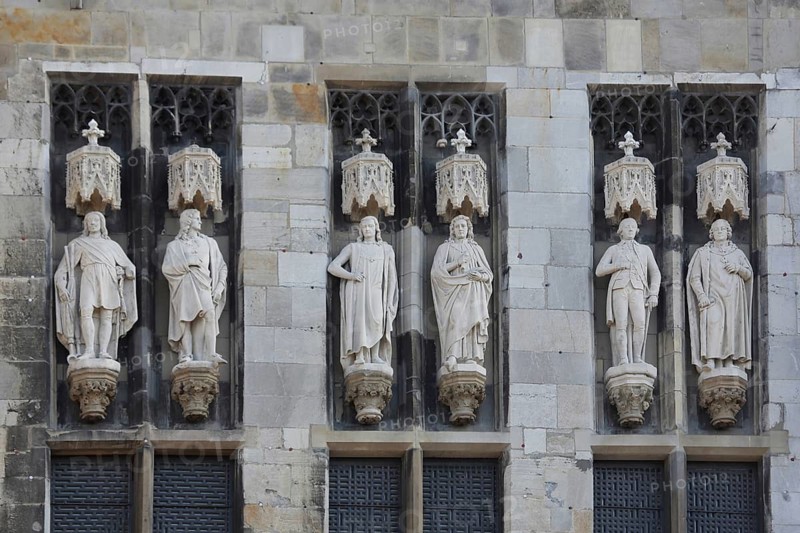 Six king statues on the north side of the town hall, figure decorations, stone sculptures, monuments, decorations, market square, old town, Aachen, Eifel, North Rhine-Westphalia, Germany