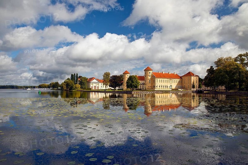 Rheinsberg Castle, lakeside with Lake Grienerick, Ostprignitz-Ruppin district, prime example of Friederician Rococo, Brandenburg, Germany