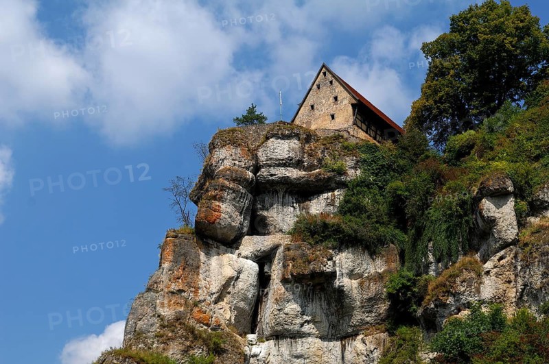 Pottenstein Castle on a rock in Franconian Switzerland, Burgstraße 13, Pottenstein, Upper Franconia, Bavaria, Germany