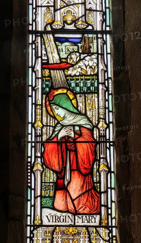 Stained glass east window depicting Virgin Mary, Debenham church, Suffolk, England, UK c 1910 by Charles Eamer Kempe