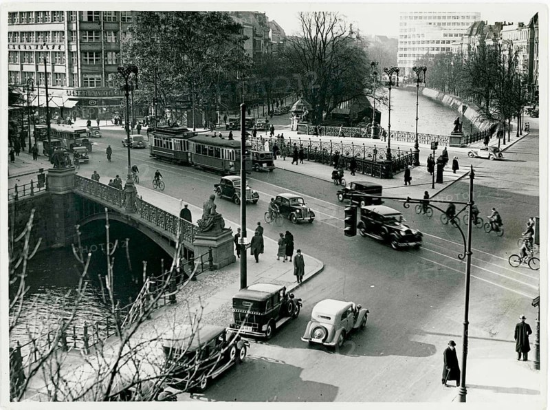 Potsdam bridge, Landwehr Canal, Berlin, Tiergarten, urban street scene with bridge, cars and trams, taxi, 1935