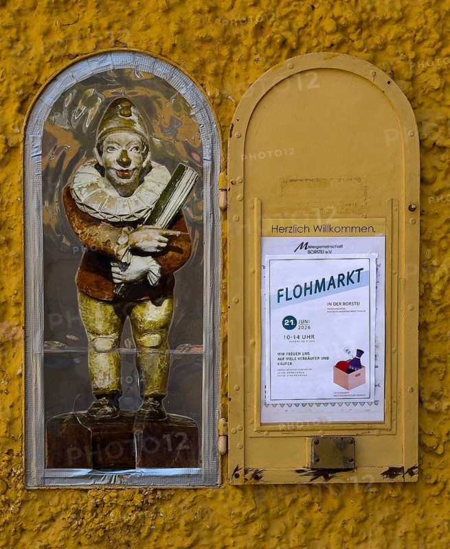 Kasper as an info point, Borstei, heritage-protected residential development, Munich, Bavaria, Germany