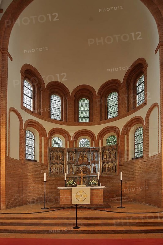 Altar room, Romanesque monastery church, interior view, brick Romanesque, brick Gothic, brick church, Klostersee, Lehnin Abbey, Havelland, Brandenburg, Germany