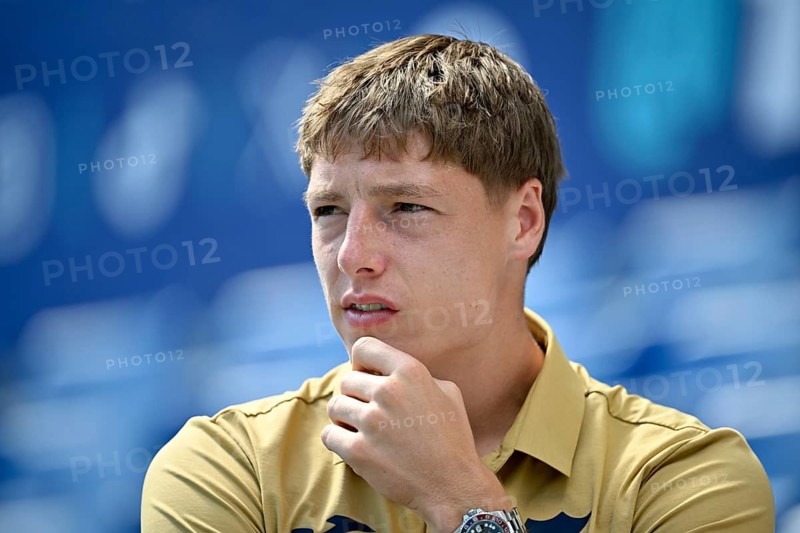Alexander Prass TSG 1899 Hoffenheim (22) portrait pensive Football Bundesliga, PreZero Arena, Sinsheim, Baden-Württemberg, Germany