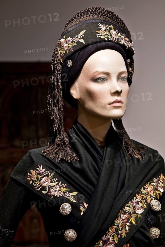 Föhr Frisian traditional costume in the Dr Carl Haeberlin Frisian Museum Wyk auf Föhr, North Frisia, Schleswig-Holstein, Germany