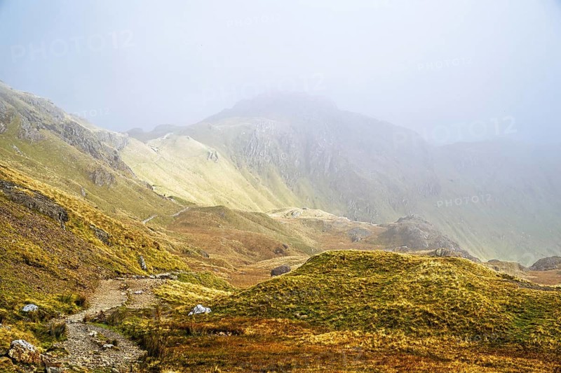 Pyg Track over Llyn Llydaw lake, Pen-y-Pass, mountain pass, Snowdonia, Gwynedd, north-west Wales, UK