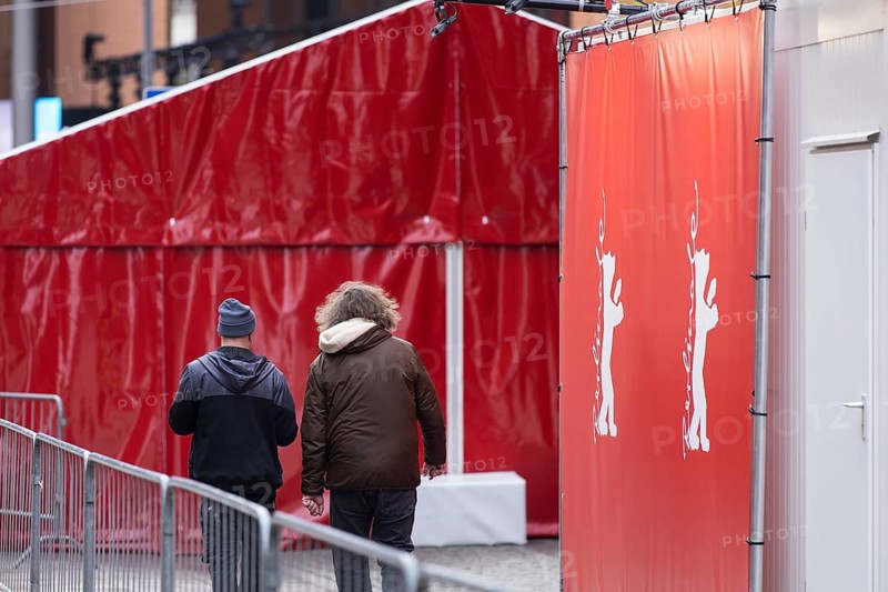 Two workers next to the Berlinale Bear in front of the opening of the 76th Berlinale at the Theater am Potsdamer Platz in Berlin on 11.02.2026. The film festival will take place from February 12-22, 2026