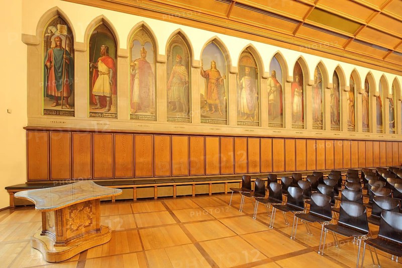 German Kaiser chronology, paintings, collection, history Holy Roman Empire, Kaisersaal, Römer, Frankfurt am Main, Hesse, Germany