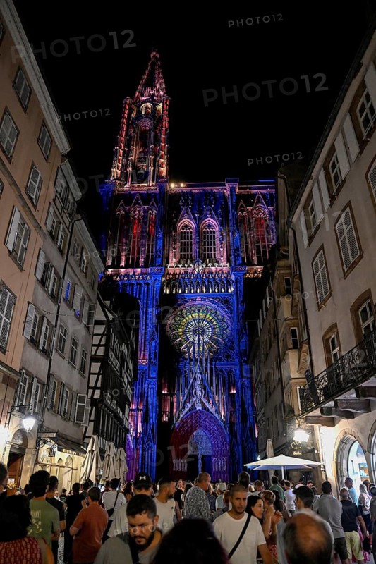 Illumination of the Cathédrale Notre Dame de Strasbourg, Strasbourg Cathedral, Unesco World Heritage Site, Strasbourg, Département Bas-Rhin, Alsace, France
