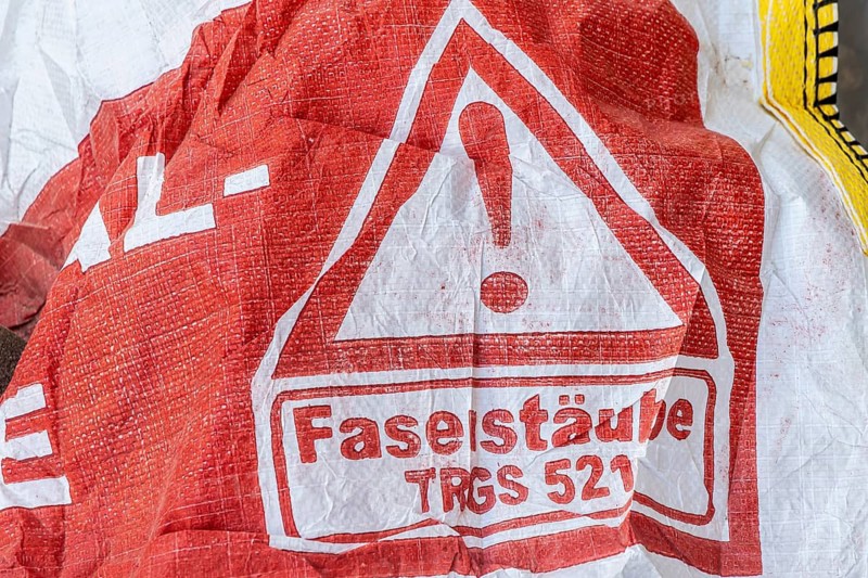 Packaging for hazardous building materials. Content can release carcinogenic fibers. Karlsruhe, Baden-Württemberg, Germany
