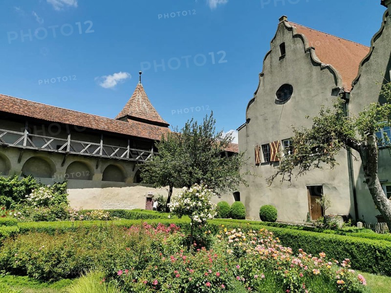 Schlossgarten, Burg, Harburg Castle, Donau-Ries District, Swabia, Bavaria, Germany