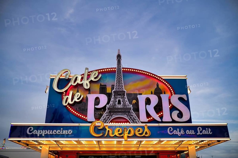 Crepes, sweets, Café de Paris, Eiffel Tower, sales stand, food, spring festival, Cannstattter Wasen, public festival, hustle and bustle, Stuttgart, Baden-Württemberg, Germany