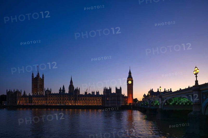 Night view, Thames, Westminster Bridge, Houses of Parliament, Elizabeth Tower, Tower with Bell Big Ben, Victoria Tower, Palace of Westminster, Westminster Palace, Westminster, London, Blue Hour, England, Great Britain, Great Britain