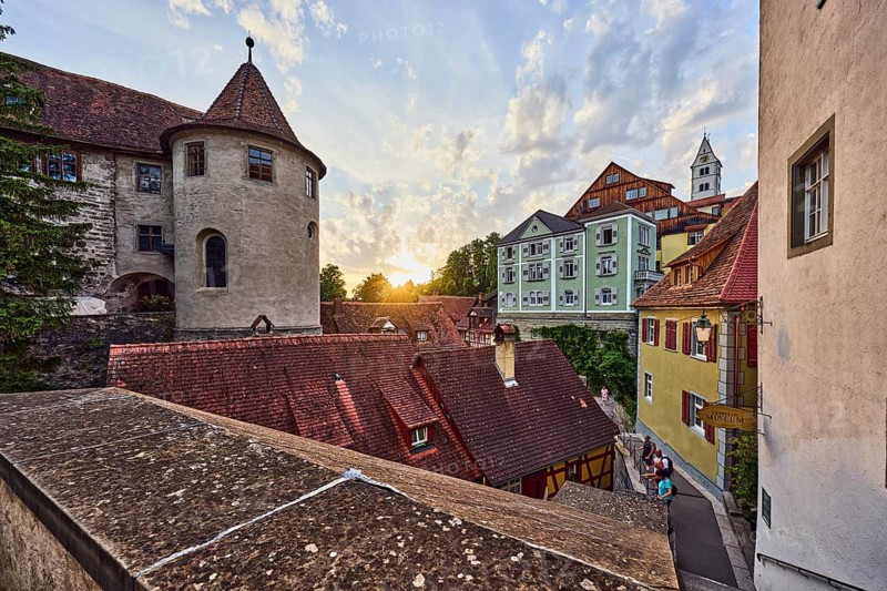 Old town, historic buildings, Meersburg Castle, round tower, wall, elevated perspective, evening light, back light, sunset, blue sky, cumulus clouds, climbing road, Meersburg, Lake Constance, Lake Constance, Baden-Württemberg, Germany