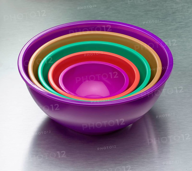 Colored bowls, studio shot