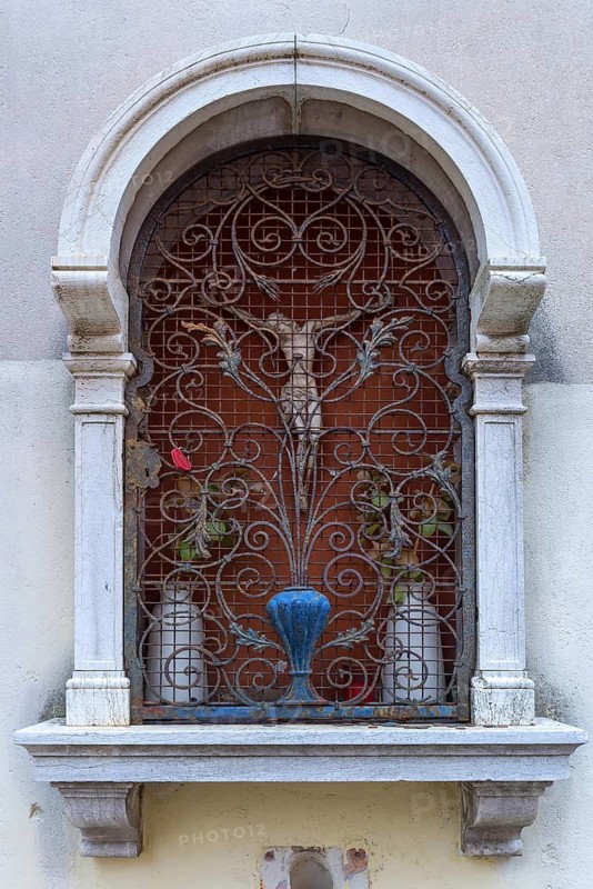 Religious, latticed niche with the Jesus Cross, Venice, Veneto, Italy