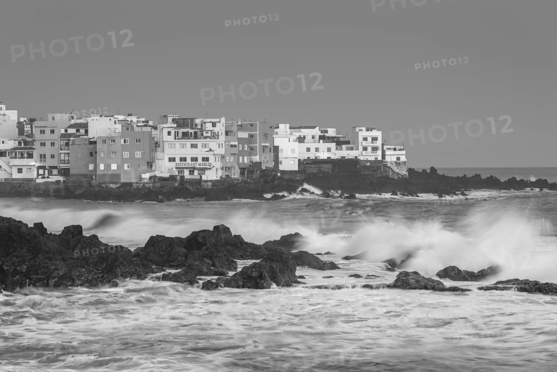 Playa Maria Jiménez at sunrise, Puerto de la Cruz, Tenerife, Canary Islands, Spain