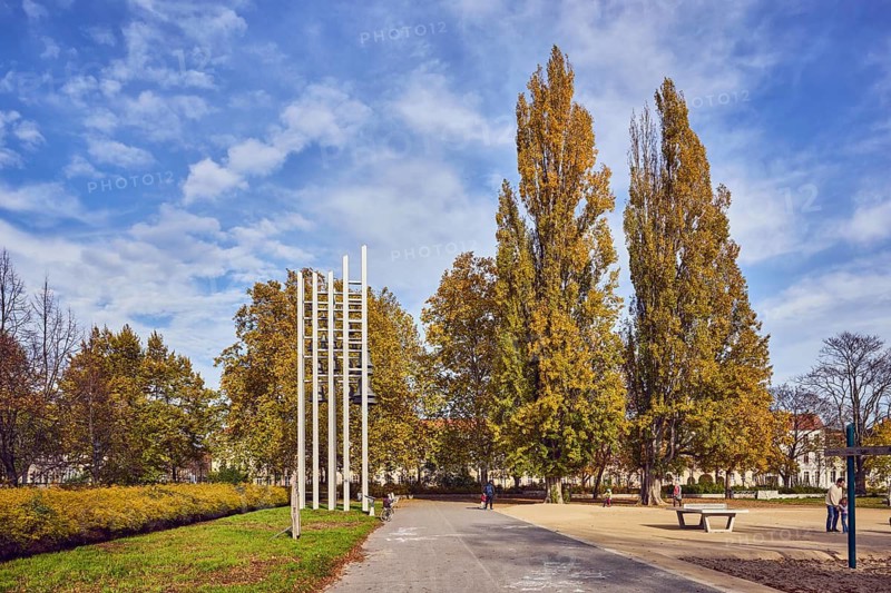 Neue Plantage park, carillon of the garrison church, table tennis table, trees, hedges, path, general architecture, blue sky, cumulus clouds, cirrus clouds, Dortustraße, Potsdam, state capital, district-free city, Brandenburg, Germany