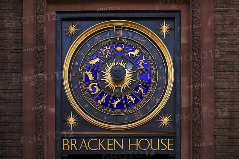 Astronomical clock, Bracken House, Financial Times Headquarters, City of London, London, England, Great Britain, Great Britain
