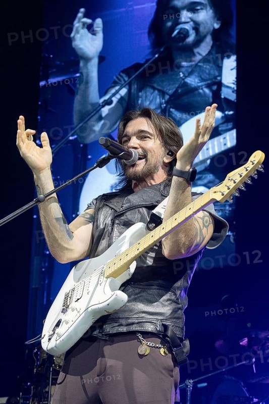 JUANES, singer, guitarist, Colombia, Latin rock/pop, World Tour 2026, exclusive Germany concert, 16.07.2026, Uber Eats Music Hall, Berlin, Germany < english> JUANES, singer, guitarist, Colombia, Latin rock/pop, World Tour 2026, exclusive Germany concert, live, July 16, 2026, Uber Eats Music Hall, Berlin, Germany