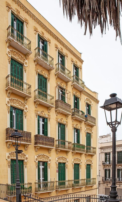 Melilla has hundreds of buildings tha were built in the early 20th century with different syles like Art-deco, modernist, classicist or post war, North Africa