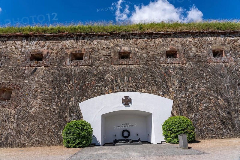 The Ehrenbreitstein Fortress on the right bank of the Rhine near Koblenz, The Ravelin, pentagonal fortress, with the German Army Memorial, for the soldiers killed in the World Wars and during the German Armed Forces deployed abroad, Rhineland-Palatinate, Germany