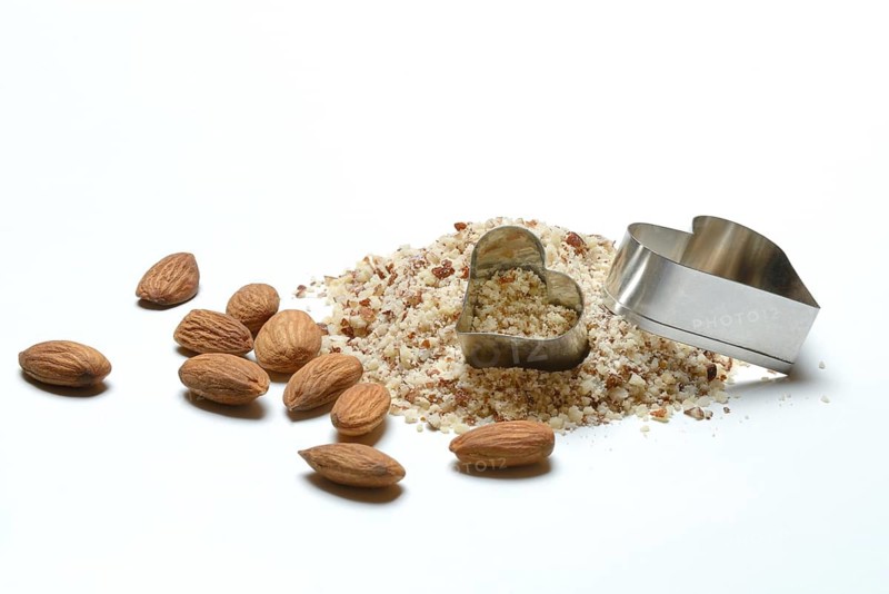 Almonds and ground almonds, Prunus amygdalus