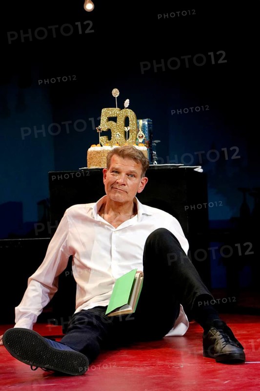 Götz Otto during the photo rehearsal for Es ist nur eine Phase, Rabbit in the comedy am Kurfürstendamm in the Ernst-Reuter-Saal in Berlin on 30.4.2026