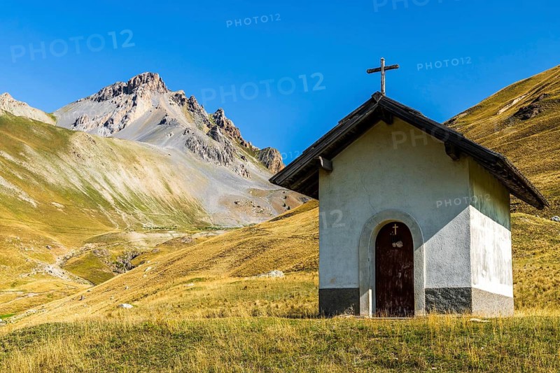 Church at border pass Col de Larche (Colle della Maddelena), Provinz Cuneo, Département Alpes-de-Haute-Provence and Italy, France, Alps