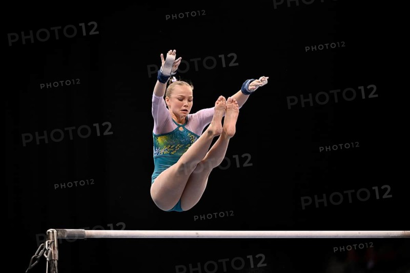 Alice Johnson AUS uneven bars action gymnastics, EnBW DTB-Pokal, Porsche-Arena, Stuttgart, Baden-Württemberg, Germany