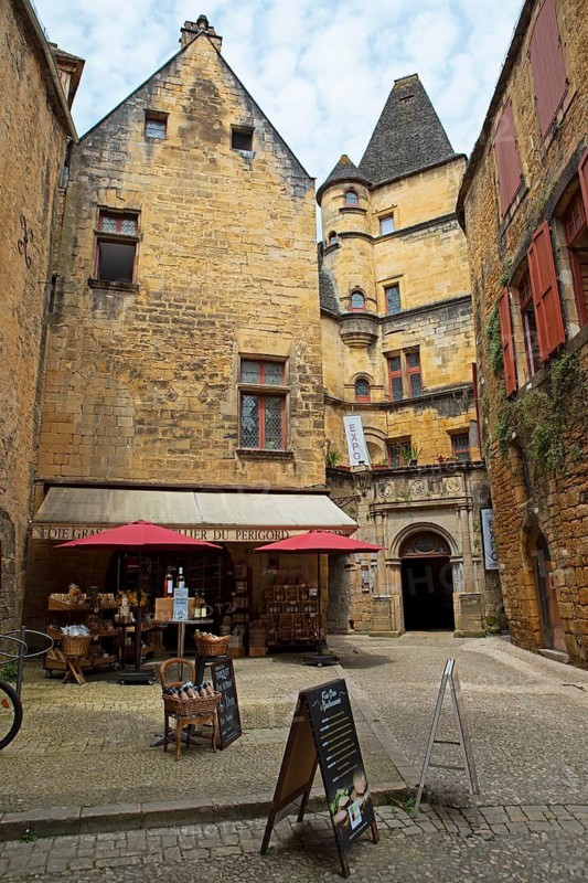 Medieval houses in Sarlat-la-Canéda, Dordogne department, Nouvelle-Aquitaine region, Sarlat-la-Canéda arrondissement, Périgord Noir, France