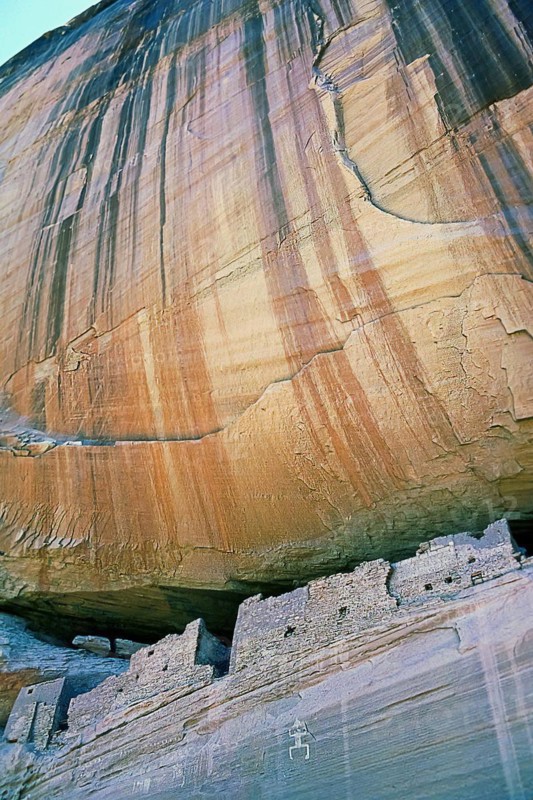 White House Ruin, settlement built 1000 years ago, early Pueblo culture, Canyon de Chelly National Monument, area of the Navajo Nation, north-east US state of Arizona. Nearest town Chinle. Colorado Plateau, Arizona, USA