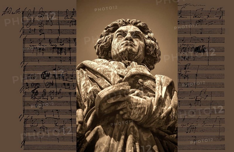 Hand-written musical notation by Ludwig van Beethoven, love song, Zärtliche Liebe, 1795, Beethoven Monument, Bonn, Germany