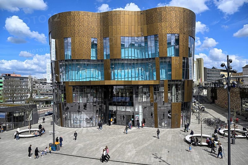 Primark building by Chapman-Taylor architects, Döppersberg district, Wuppertal, Bergisches Land, North Rhine-Westphalia, Germany