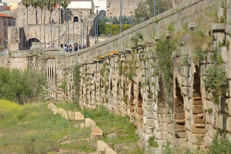 UNESCO Puente Romano, Roman Bridge, Stone Arch Bridge, part of the Roman city of Emerita Augusta, Merida, Extremadura, Spain