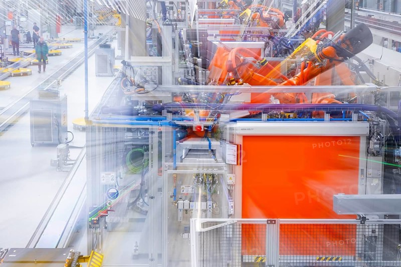 Mercedes-Benz subsidiary ACCUMOTIVE is setting a major milestone in Kamenz with the series production of the latest generation of Mercedes-Benz traction batteries for the all-electric CLA. EB 580 all-electric traction batteries for the Mercedes-Benz CLA are manufactured here, Kamenz, Saxony, Germany